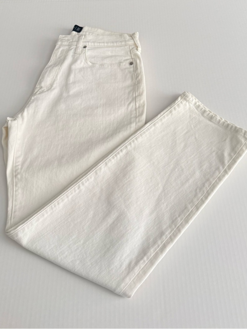 Abercrombie White Stretch Straight-Leg Jeans- 32x32